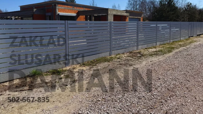 Nowoczesne ogrodzenia frontowe Józefin